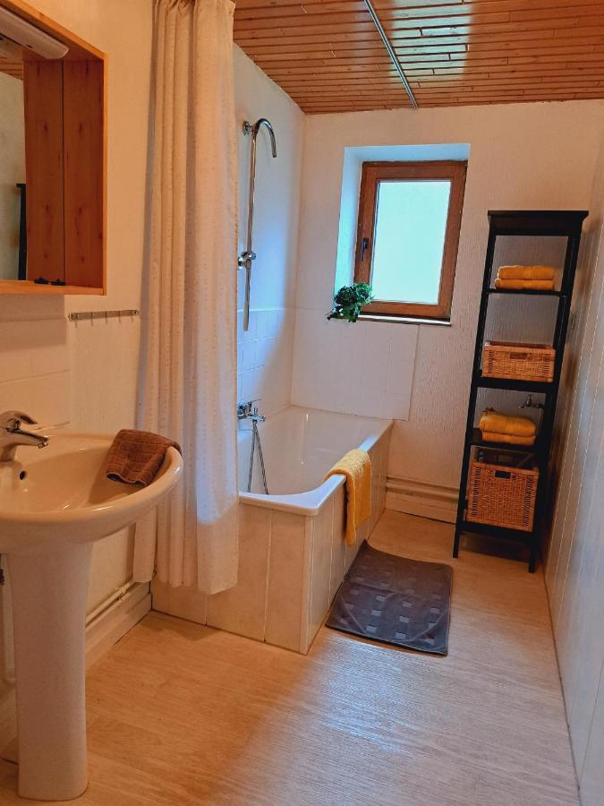 Le Chalet - Maison De Vacances لاروش ان اردين المظهر الخارجي الصورة